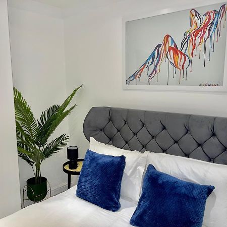 Stylish Cosy Studio Apartment Γκρέιβσεντ Εξωτερικό φωτογραφία