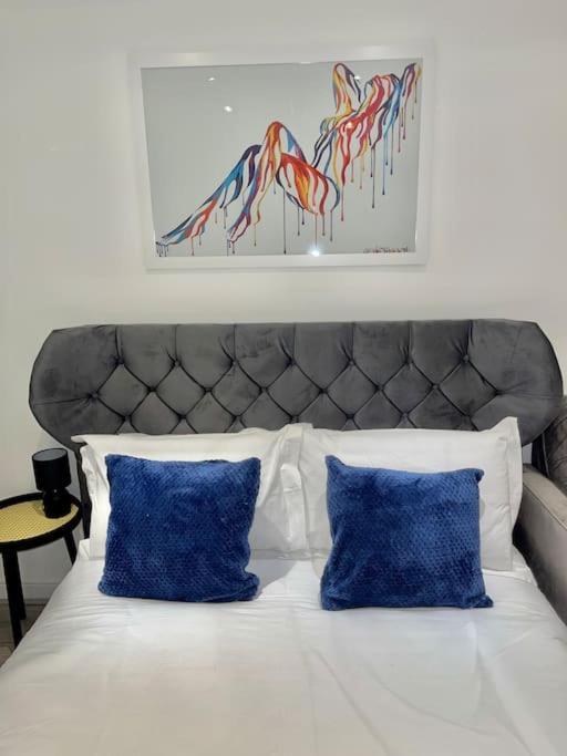 Stylish Cosy Studio Apartment Γκρέιβσεντ Εξωτερικό φωτογραφία