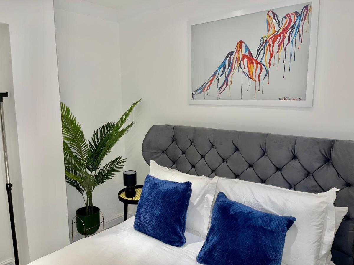 Stylish Cosy Studio Apartment Γκρέιβσεντ Εξωτερικό φωτογραφία